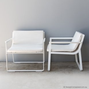 Flat white outdoor lounge armchair by Mario Ruiz for gandia Blasco