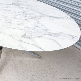 Knoll vinytage oval marble table