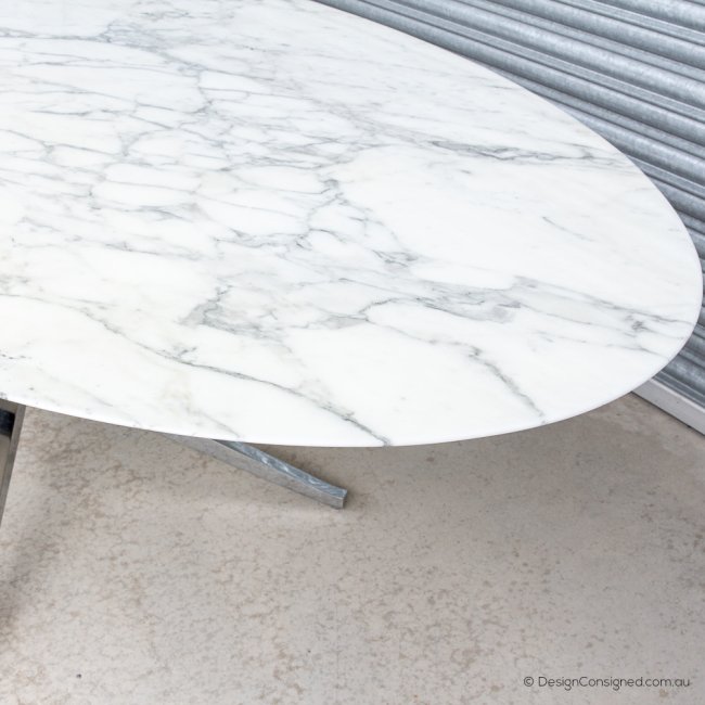 Knoll vinytage oval marble table