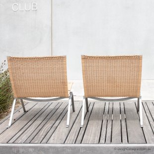 vintage PK22 chairs by Poul Kjaerholm