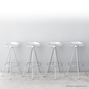 4 Jamaica stool by pepe Cortes