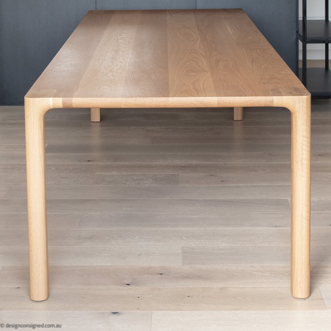 Molloy table by Adam Goodrum design