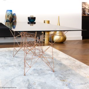 Tom Dixon Pylon table edge