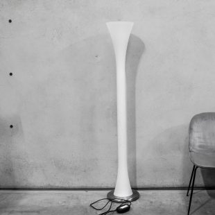 Lepanto glass floor lamp by Vistosi lighting