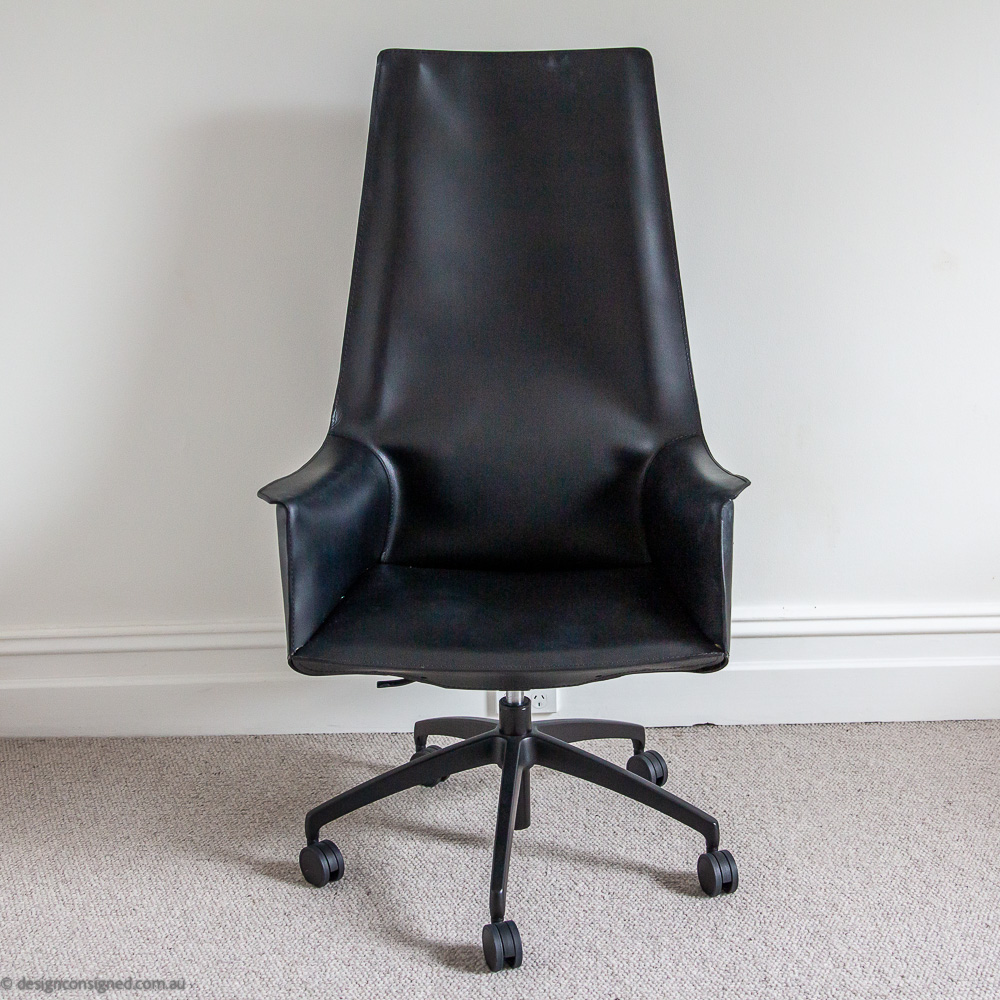 cab chair by Mario Bellini for Cassina designer furniture black leather cab chair by Mario Bellini for cassina office design