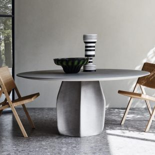 Large asterias table by Patricia urquiola for Molten