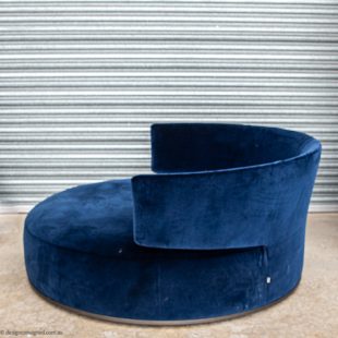 Amoenus sofa by Antonio Citterio for Maxalto designer furniture