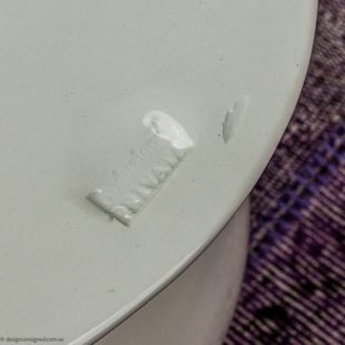 rare design collectible vaso bianco by Michel de Lucchi