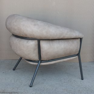 grasso leather armchair from BD Barcelona