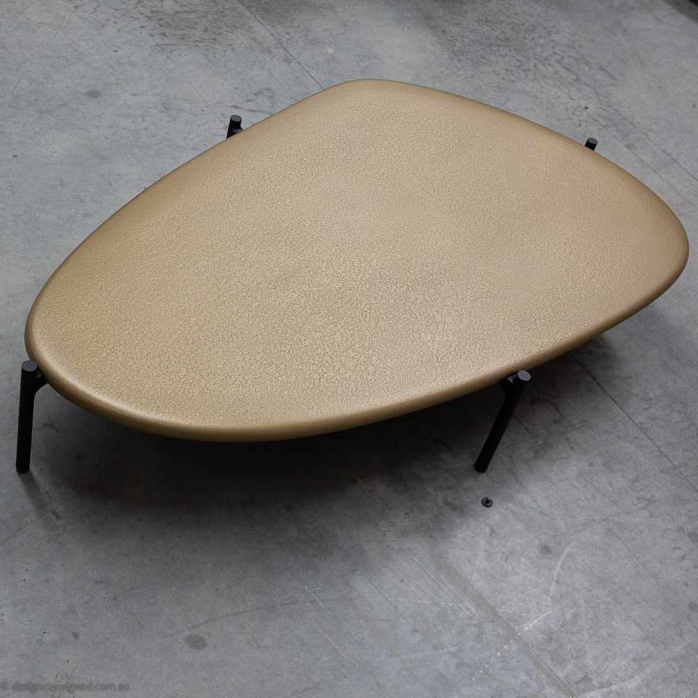 Ishino table by Dai Sugasawa for Walter Knoll design low ishino table by Walter knoll for sale