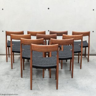 Moller 77 danish dining chairs for sale
