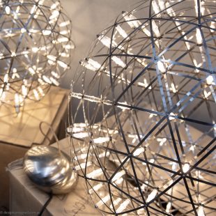 authentic Raimond II R61 light by Raimond Puts for moooi