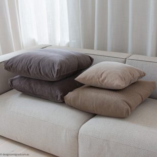 2.5 Shangai sofa by Carlo Colombo for Poliform