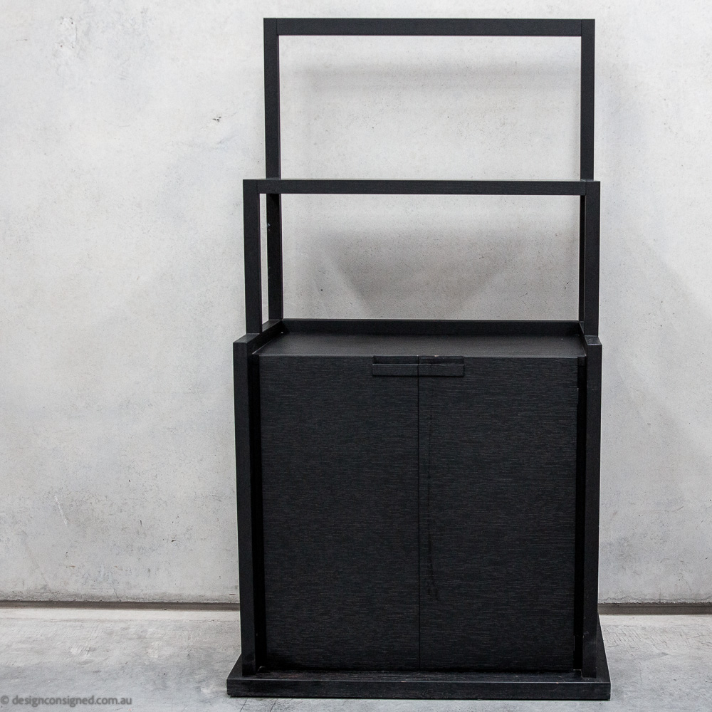Incipit bar cabinet by MAXALTO design Incipit bar cabinet by Antonio Citterio for MAXALTO