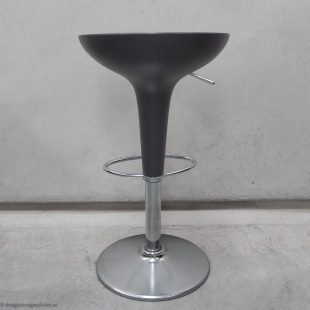secondhand bombo stool by stafano giavannoni for magis design