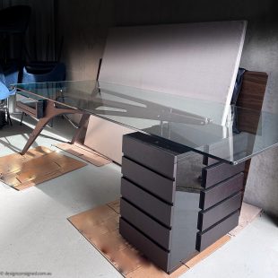 Cavour desk by Carlo Mollino for Zanotta