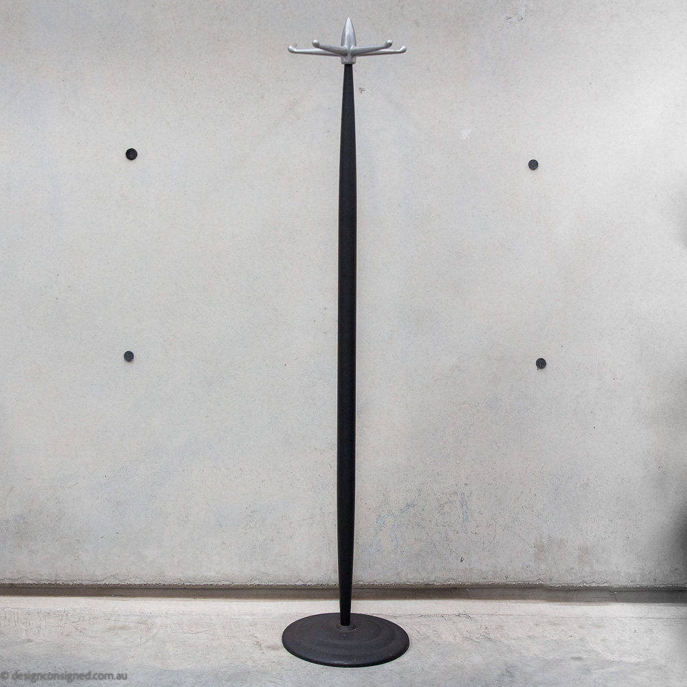 vinatge Wiking coat stand by Magis Italy preowned Wiking coat stand by Toshiyuki Kita for magis