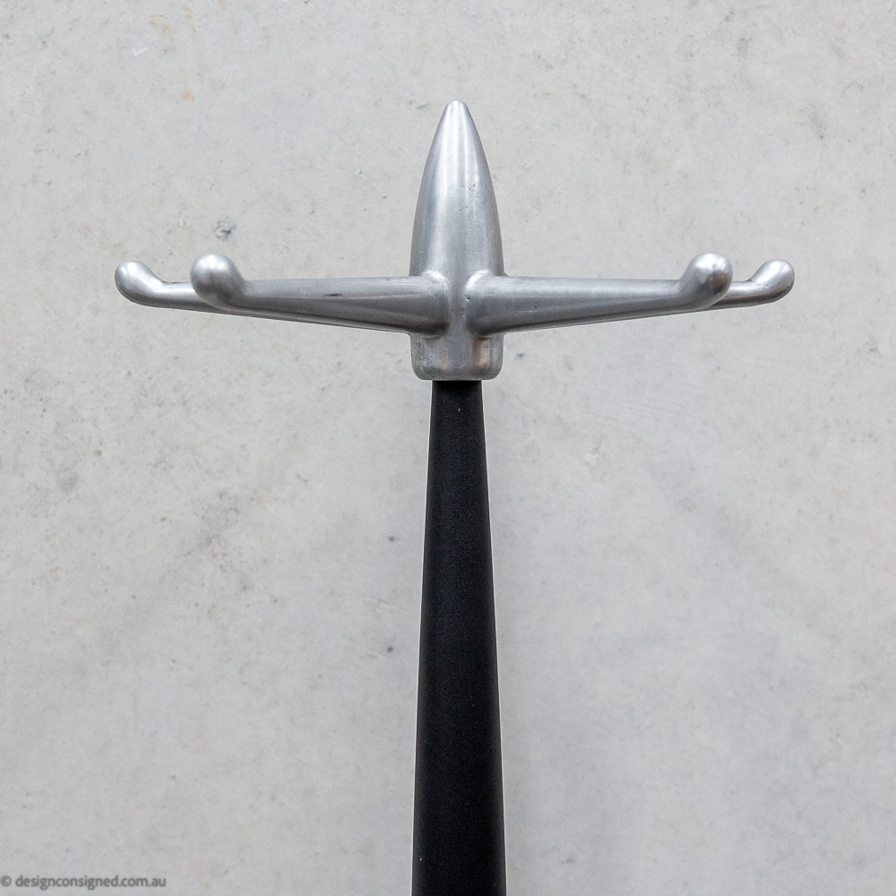 vinatge Wiking coat stand by Magis Italy preowned Wiking coat stand by Toshiyuki Kita for magis